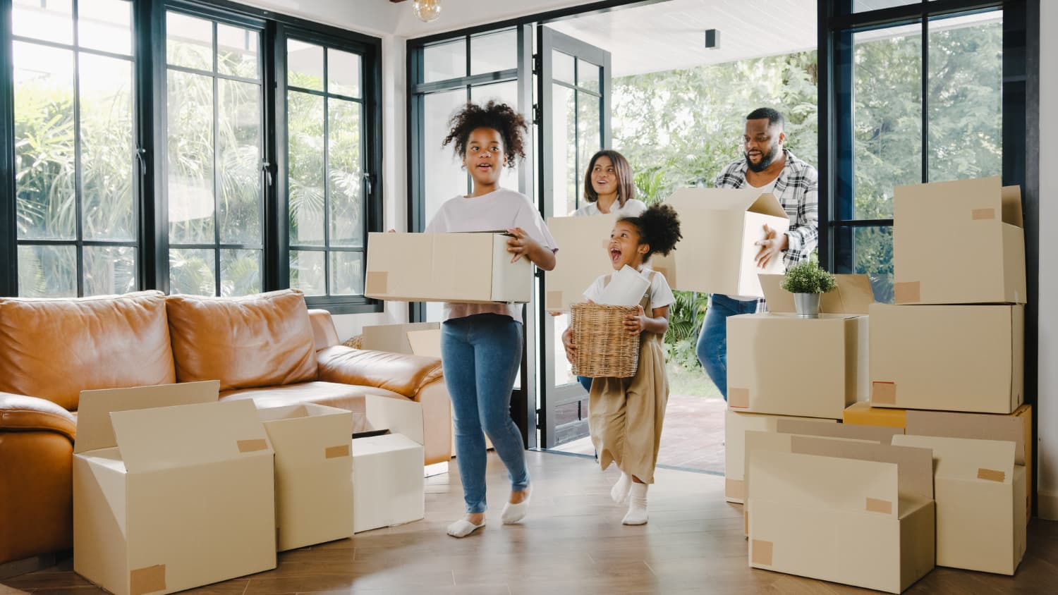 Family moving into a home for householder insurance